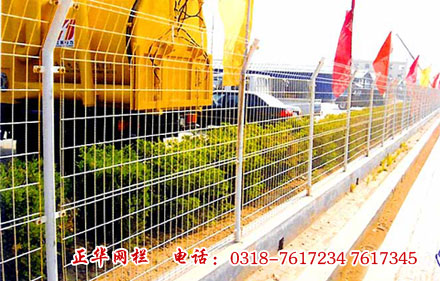 供应高速公路护栏网